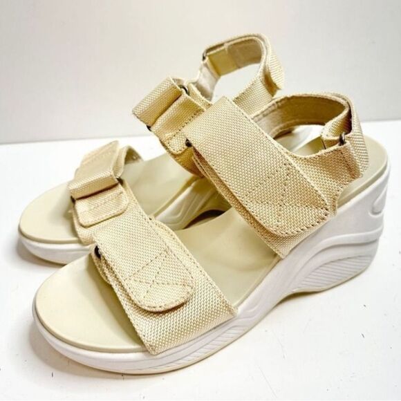 Blondo Wedge Sandals Size 7 Adjustable Straps Comfort Casual Beige Waterproof - Picture 2 of 7